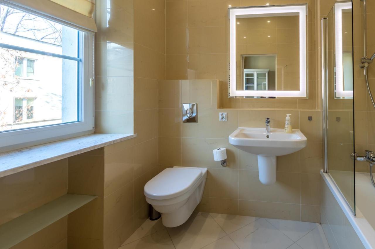 Apartament Luster I Obrazow Varşova Dış mekan fotoğraf